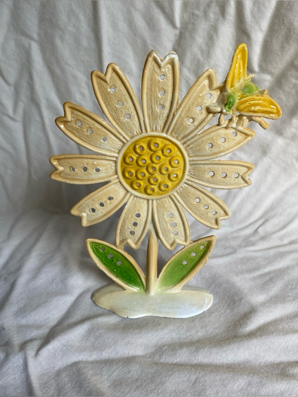 Vintage MCM 1960s Daisy and Bee Metal Earring Holder Revere USA